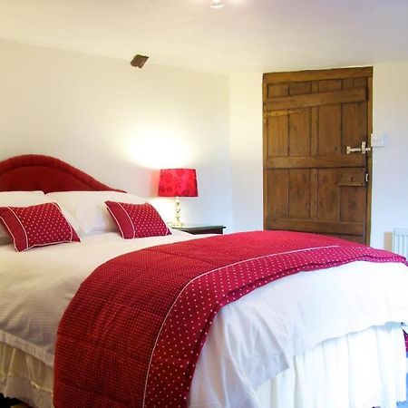 Colston Hall Farmhouse B&B Framlingham Exterior photo