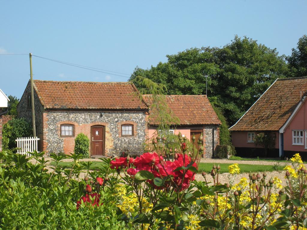 Colston Hall Farmhouse B&B Framlingham Exterior photo