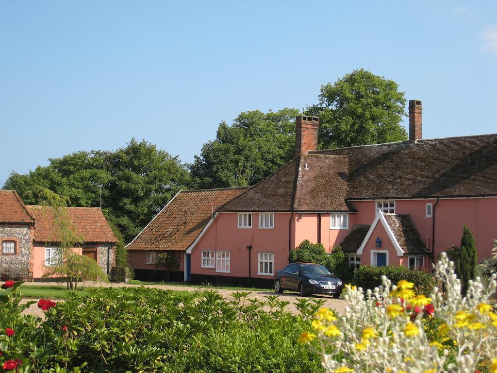 Colston Hall Farmhouse B&B Framlingham Exterior photo